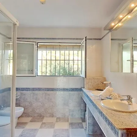 La Dolce Villa *